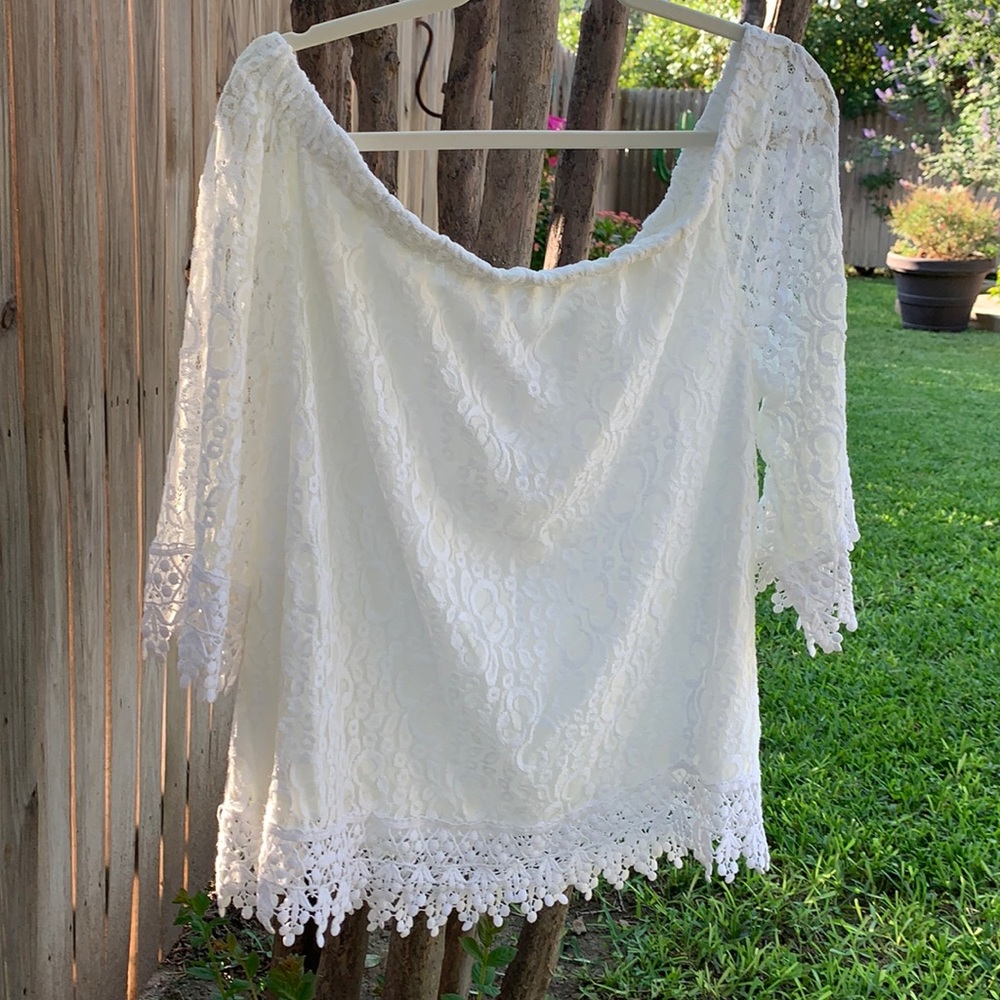 White lined lace off shoulder top
